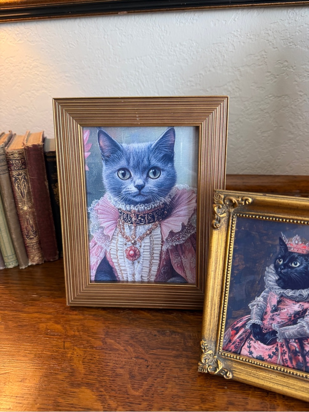 Vintage Set of 3 Gold Ornate Cat Portrait Frames - Picture 8 of 17